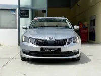 Usado Skoda Octavia Ambition 115 CV (84 kW) 2019 Gris / plata Familiar
