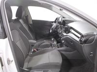 Usado Skoda Fabia Ambition 95 CV (69 kW) 2023 Blanco Berlina