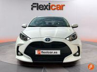Usado Toyota Yaris Hybrid Active 116 CV (85 kW) 2024 Blanco Berlina