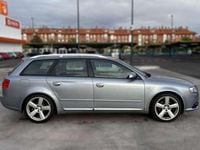 Usado Audi A4 Premium 140 CV (102 kW) 2005 Gris Familiar