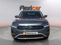 Usado VW T-Roc Life 150 CV (110 kW) 2024 Gris SUV