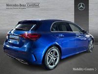 Usado Mercedes A180 AMG line 116 CV (85 kW) 2024 Azul denim metalizado Berlina