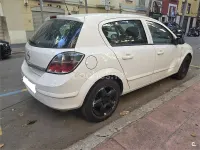 Usado Opel Astra Cosmo 100 CV (73 kW) 2007 Blanco Berlina