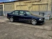 Usado BMW 320 150 CV (110 kW) 1996 Azul Berlina