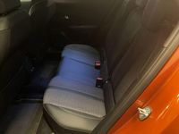 Usado Peugeot 2008 Allure 101 CV (74 kW) 2023 Naranja SUV
