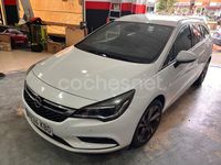 Usado Opel Astra Excellence 136 CV (100 kW) 2018 Blanco Familiar