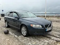 Usado Volvo V70 Momentum 175 CV (128 kW) 2009 Azul Familiar