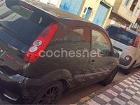 Usado Ford Fiesta Sport 100 CV (73 kW) 2007 Negro Utilitario