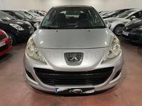 Usado Peugeot 207 75 CV (55 kW) 2010 Gris / plata Berlina