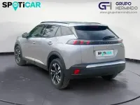 Usado Peugeot 2008 Allure 100 CV (73 kW) 2021 Gris SUV