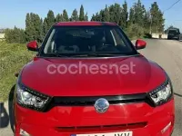 Usado SsangYong Tivoli Limited 115 CV (84 kW) 2017 Rojo SUV