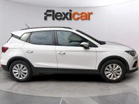 Usado Seat Arona Style 95 CV (69 kW) 2019 Blanco SUV