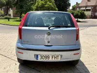 Usado Fiat Punto Classica 60 CV (44 kW) 2006 Azul Utilitario