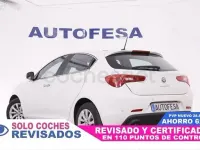 Usado Alfa Romeo Giulietta Progression 105 CV (77 kW) 2016 Blanco Utilitario