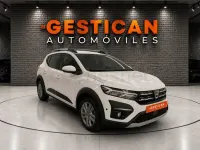 Usado Dacia Sandero Comfort 91 CV (66 kW) 2023 Blanco Utilitario