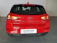 Usado Hyundai i30 120 CV (88 kW) 2024 Rojo Berlina
