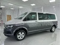 Usado VW Caravelle 150 CV (110 kW) 2019 Gris / plata Van
