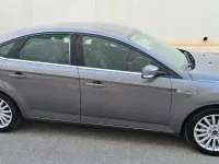 Usado Ford Mondeo Limited 140 CV (102 kW) 2013 Gris / plata Berlina