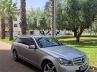 Usado Mercedes C200 Avantgarde 136 CV (100 kW) 2012 Gris / plata Familiar