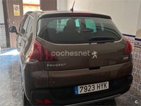 Usado Peugeot 3008 Style 115 CV (84 kW) 2014 Marrón Familiar