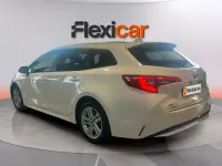 Usado Toyota Corolla Active 122 CV (89 kW) 2022 Blanco Familiar