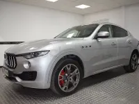 Usado Maserati Levante 430 CV (316 kW) 2016 Gris / plata SUV