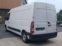 Usado Renault Master 135 CV (99 kW) 2023 Blanco Monovolumen