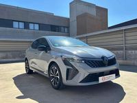 Usado Renault Clio Techno 90 CV (66 kW) 2025 Gris Utilitario