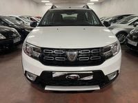 Begagnad Dacia Sandero Lauréate 90 HK (66 kW) 2018 Vit Sedan