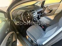 Usado Seat Altea XL Reference 105 CV (77 kW) 2011 Negro Monovolumen
