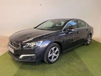Usado Peugeot 508 Active 120 CV (88 kW) 2017 Gris / plata Berlina