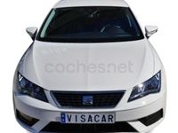 Usado Seat Leon Style 130 CV (95 kW) 2019 Blanco Berlina