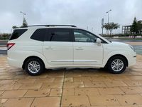 Usado SsangYong Rodius Limited 155 CV (114 kW) 2015 Blanco Monovolumen