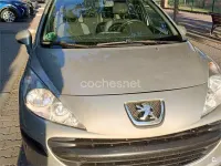 Usado Peugeot 207 75 CV (55 kW) 2007 Beige Berlina