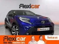 Usado Toyota Aygo X-play 72 CV (52 kW) 2022 Azul Utilitario