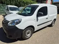 Usado Renault Kangoo 80 CV (58 kW) 2021 Blanco Monovolumen