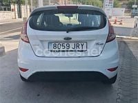 Usado Ford Fiesta Trend 100 CV (73 kW) 2016 Blanco Berlina