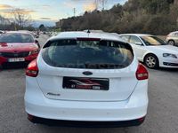 Usado Ford Focus Trend 120 CV (88 kW) 2018 Blanco Familiar