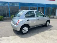 Usado Nissan Micra 80 CV (58 kW) 2005 Gris / plata Berlina
