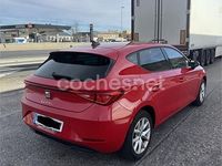 Usado Seat Leon Style 130 CV (95 kW) 2021 Rojo Berlina