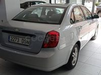 Usado Chevrolet Nubira SE 109 CV (80 kW) 2005 Gris / plata Berlina