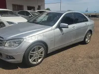 Usado Mercedes C220 Avantgarde 170 CV (125 kW) 2010 Gris / plata Berlina