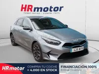 Usado Kia Ceed Style 100 CV (73 kW) 2025 Gris / plata Utilitario