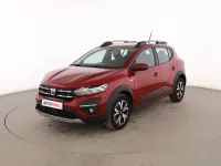 Usado Dacia Sandero Comfort 91 CV (66 kW) 2022 Rojo Berlina