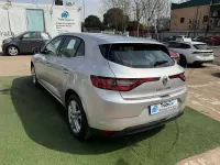 Usado Renault Mégane IV Bose Edition 110 CV (80 kW) 2017 Gris / plata Berlina