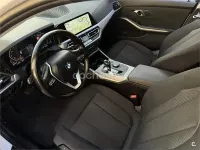 Usado BMW 318 Comfort Edition 150 CV (110 kW) 2021 Blanco Familiar