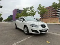 Usado Seat Leon Style 105 CV (77 kW) 2011 Blanco Utilitario
