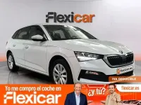 Usado Skoda Scala Selection 115 CV (84 kW) 2024 Blanco Utilitario