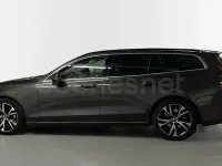 Usado Volvo V60 Core 197 CV (144 kW) 2025 Gris / plata Familiar