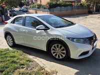 Usado Honda Civic Sport 100 CV (73 kW) 2012 Blanco Berlina